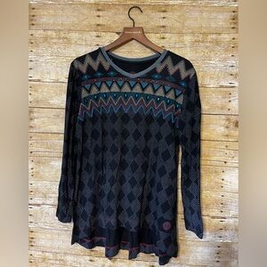 Double D Ranch Long Sleeve black top with beading on front and back size M